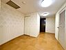 子供部屋：住まう方自身でカスタマイズして頂けるように「シンプル」にデザインされた室内。