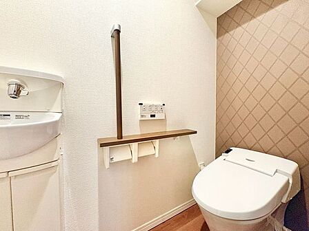 毎日使う場所だからこそ、使い勝手を考慮しました。白を基調に、飽きのこない空間に。