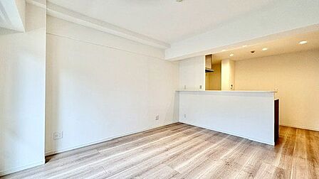 洗練されたデザインと機能性が織りなすこだわりの住空間。ゆったりとした時間をお過ごしください。