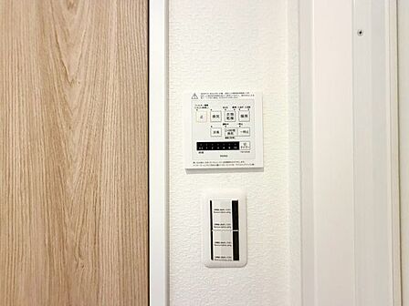 乾燥・涼風・暖房・換気といった一年中様々なシーンで活躍する設備。一日の疲れを癒す場所はいつも快適に。