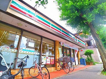 セブンイレブン世田谷深沢店 400m