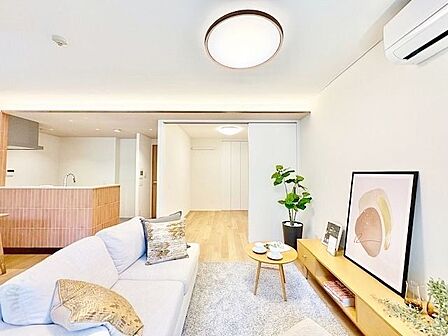 子育て、家族のふれあい…日常的な子育てや家事動線に配慮した、子どもの様子が見やすいプラン設計です。