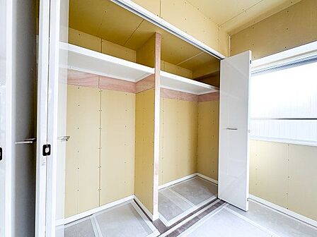 充分な収納スペースを確保。シンプルですっきりとした暮らしが実現します。