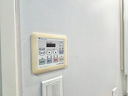 浴室内のカビ抑制や洗濯物の乾燥に便利な浴室乾燥。