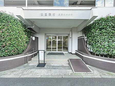 帰宅されるご家族や、訪れる方を優しく迎える・安らぎに満ちた生活空間を予感させてくれます。