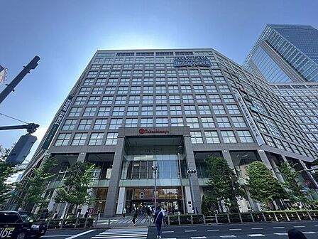 新宿タカシマヤ 600m