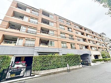 流行に左右されず、将来にわたって価値が継続する「上質」な佇まい・仕様。