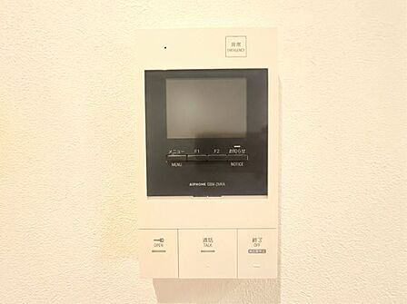 「見える安心」をカタチにしました。誰が来てもわかる様にモニター付きインターホンを設置。