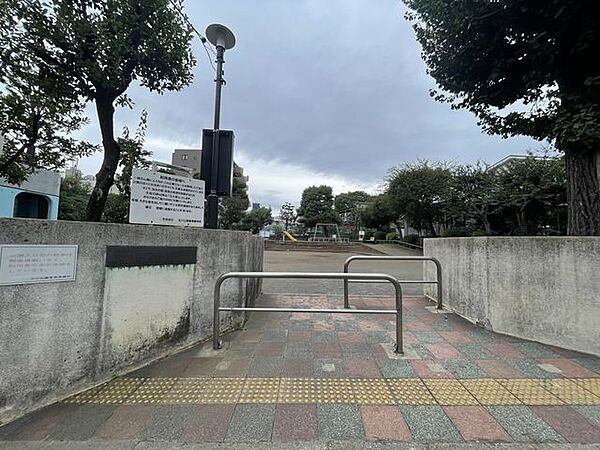 周辺を拡大表示