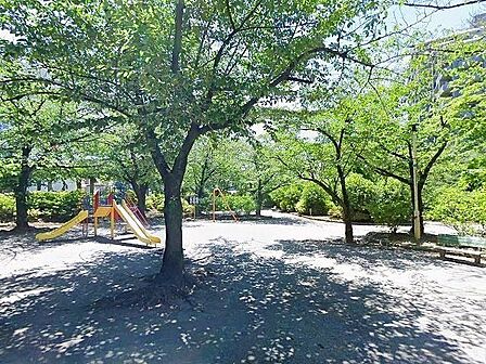 板橋区立加賀第二公園 徒歩12分。 890m