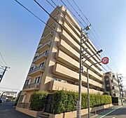 街並みに馴染むシンプルで端正なフォルム。管理体制良好。暮らしやすい環境で安心してお住まいになれます。