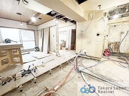 現在リフォーム工事中です。工事中のご内覧も承っております、お気軽にお問い合わせくださいませ!(撮影日:2026年8月29日)