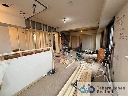 現在リフォーム工事中です。工事中の内見も承っております、お気軽にお問い合わせくださいませ!(撮影日:2026年8月29日)