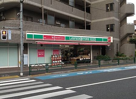 ローソンストア100上石神井店 徒歩2分。 110m