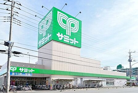 サミットストア川口青木店 徒歩8分。 630m