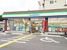 周辺：ファミリーマート朝霞膝折三丁目店 徒歩7分。 520m