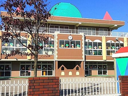 青木錦生幼稚園 徒歩3分。 180m