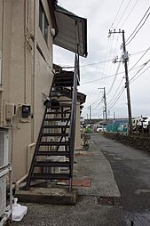5 / 8