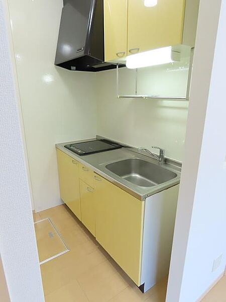 画像6:IHクッキングヒーターでお掃除のしやすいキッチンです。