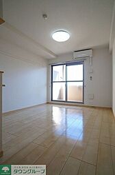 アヴニールヒルズ 204 2階ワンルームのリビング/ダイニング