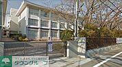 私立二松學舍大学附属柏中学校 徒歩16分。中学校 1240m