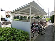 屋根付き駐輪場