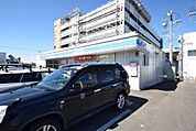 ローソン柏の葉16号店 徒歩11分。コンビニ 810m