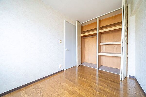 洋室を拡大表示