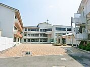 蕨市立北小学校 徒歩6分。 480m