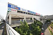 ホームセンターコーナン港北センター南店 382m