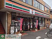 セブンイレブン高坂駅西口店 633m