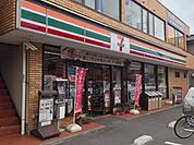 セブンイレブン高坂駅西口店 571m