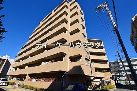 堂々とした佇まいが、住む者に満足感と安心感を与えてくれます。