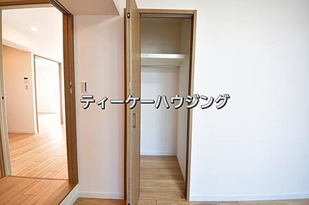 ゆとりある収納は、持ち物が多い方でもすっきりした生活を送れる筈です。