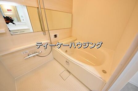 お子さんと一緒でもゆとりな広さです。快適・清潔な空間で心も体もオフになる時間を楽しんでみませんか。