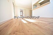 彩光をふんだんに取り入れた明るいリビングは”使いやすい形”にもこだわりました。