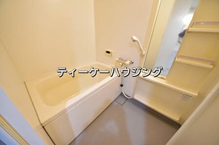 お子さんと一緒でもゆとりな広さです。快適・清潔な空間で心も体もオフになる時間を楽しんでみませんか。