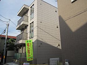 メゾンセレス  ｜ 大阪府堺市堺区榎元町4丁（賃貸マンション1LDK・1階・38.77㎡） その1