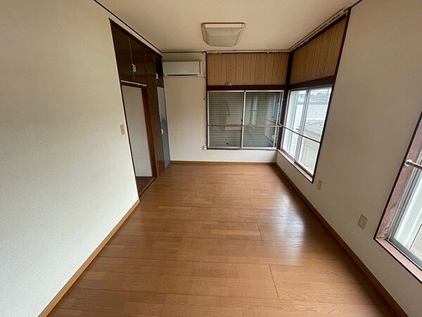 寝室