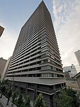 N4.TOWER  ｜ 大阪府大阪市北区中之島4丁目3-20（賃貸マンション2LDK・18階・77.79㎡） その1