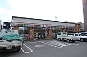 セブンイレブン札幌中の島1条7丁目店 1211m