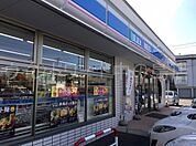 ローソン札幌北6条西二十丁目店 566m