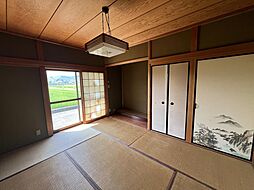 隅田町垂井戸建て 11DKの室内