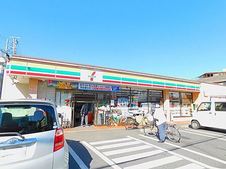 セブンイレブン千葉白旗店 徒歩6分。 420m