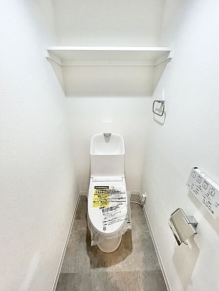 無駄を削ぎ落としたシンプルな空間は、清潔感があり心地よい調和を保っています。