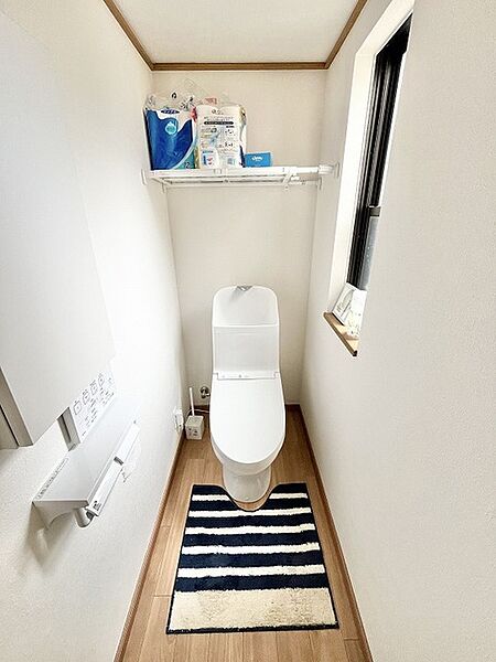 トイレを拡大表示
