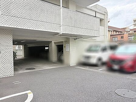 すっきりと整えられた清潔感のある外観が訪れる人を心地よく迎えてくれる佇まいです