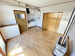 居間