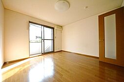 エターナル・ヒル 2階1Kのリビング/ダイニング