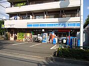 ローソンストア100柴崎駅南口店 355m